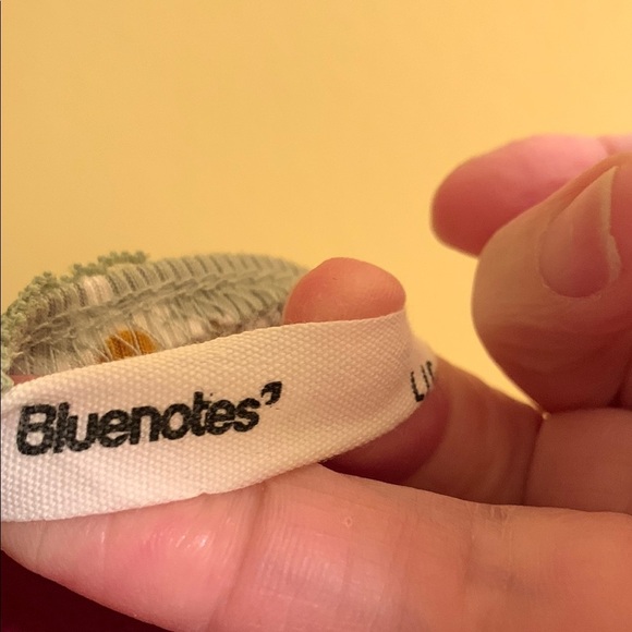 Bluenotes Floral V-Neck Long Sleeve Top - Green - Picture 7 of 12